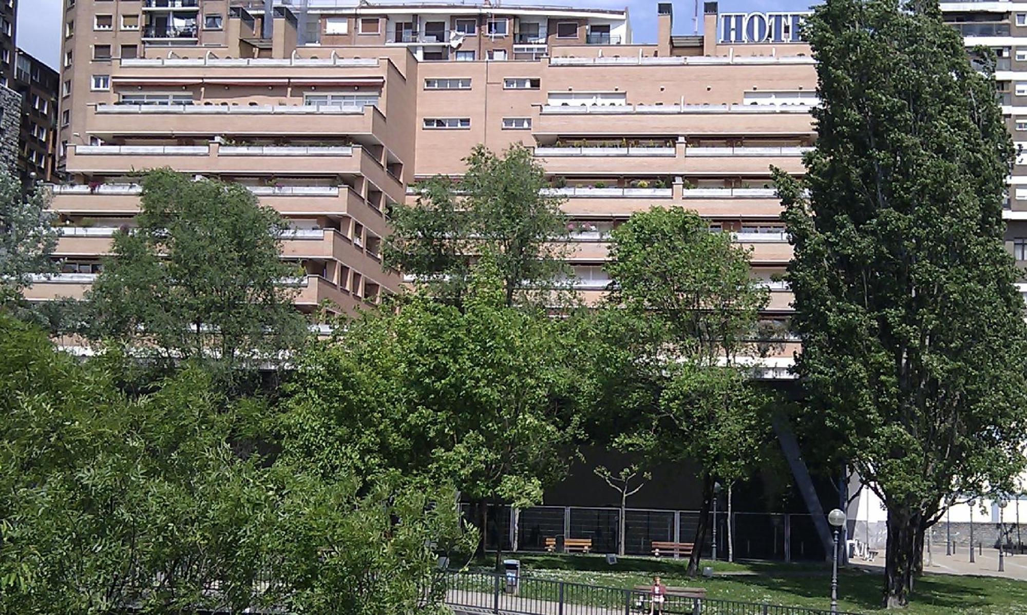 Hotel Armine Basauri Extérieur photo