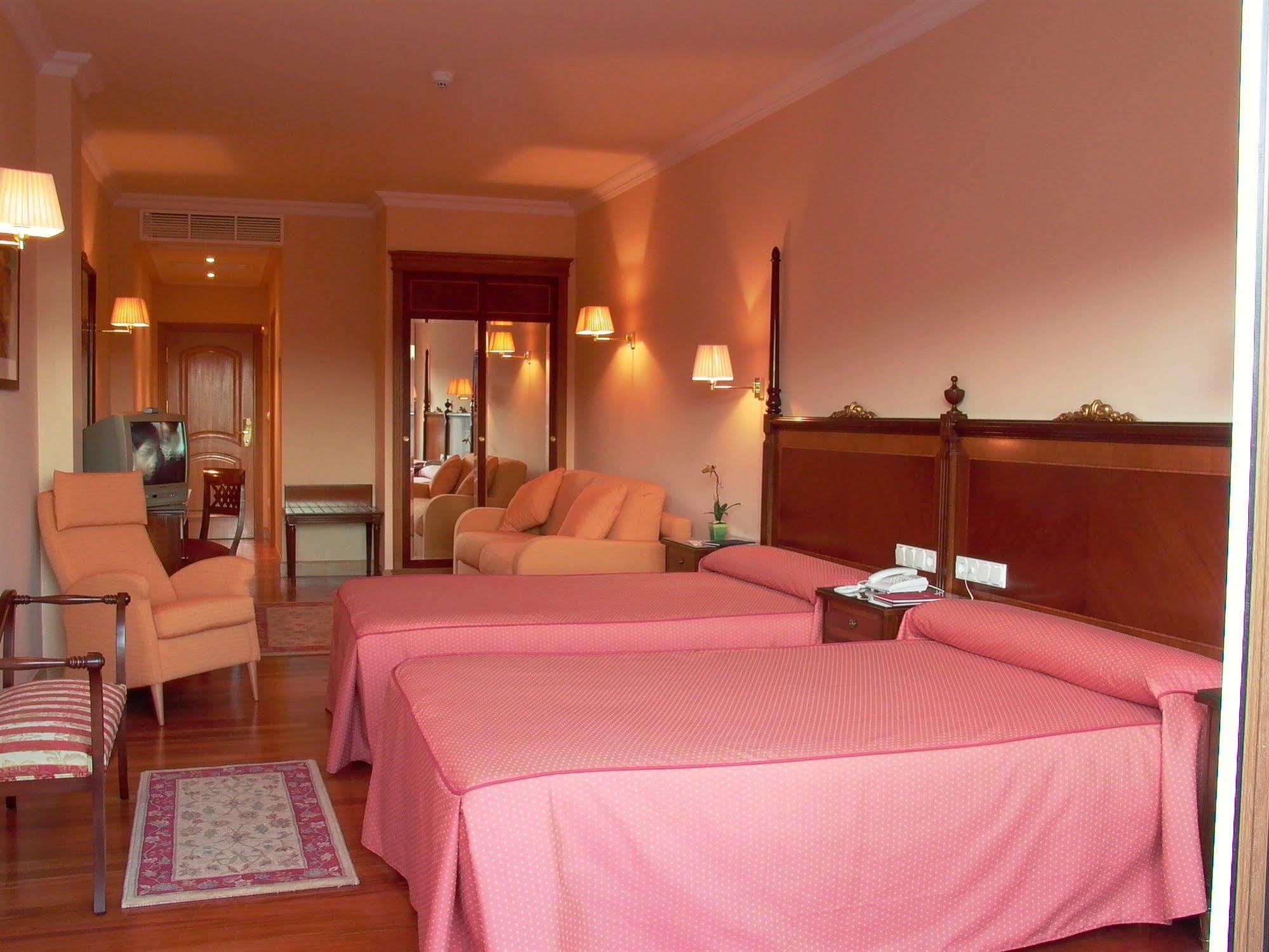 Hotel Armine Basauri Extérieur photo